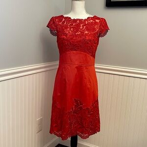 Karen Millen Coral Red Vintage Lace Panel
Cocktail Wiggle Dress 8